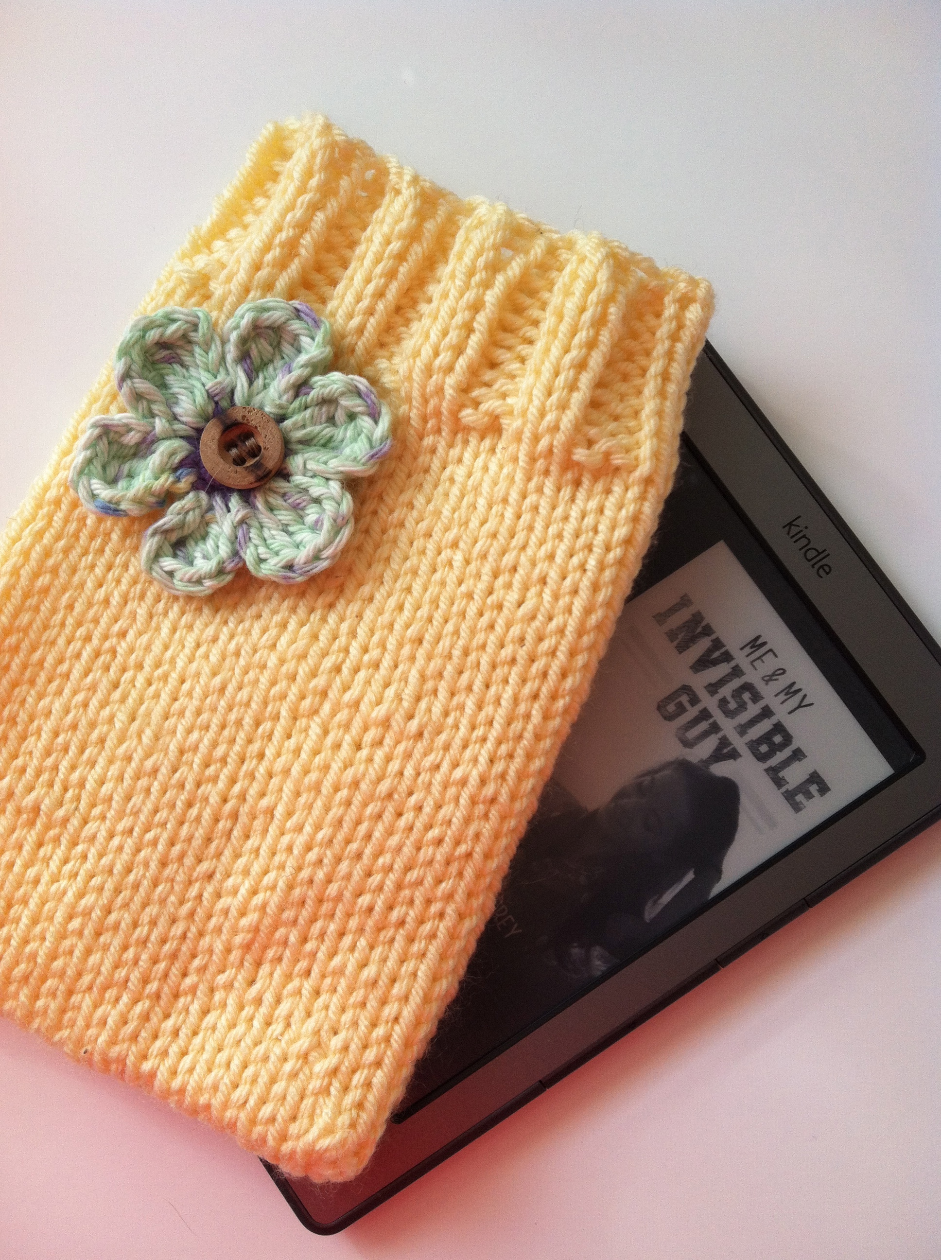 Knitted Kindle Cozy