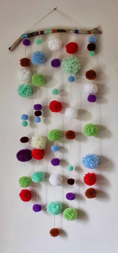 Scrap yarn wall hanging